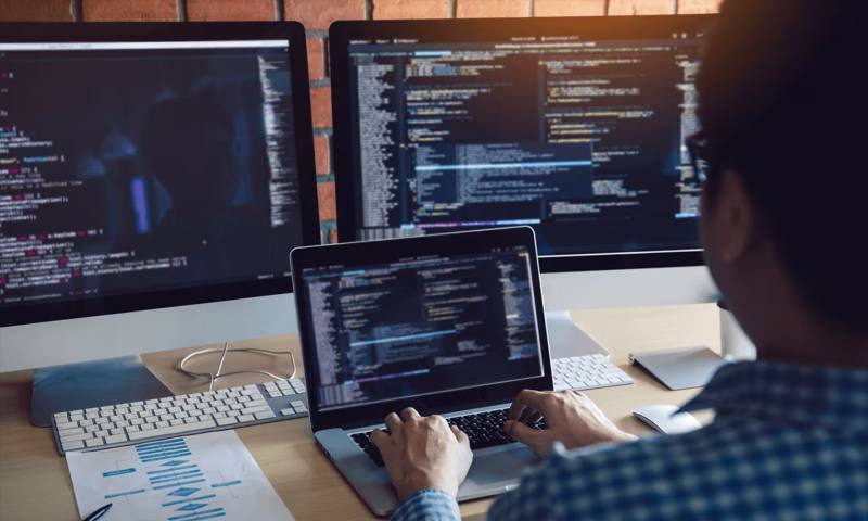 数据科学选型:R与Python如何赋能资中县网站建设?